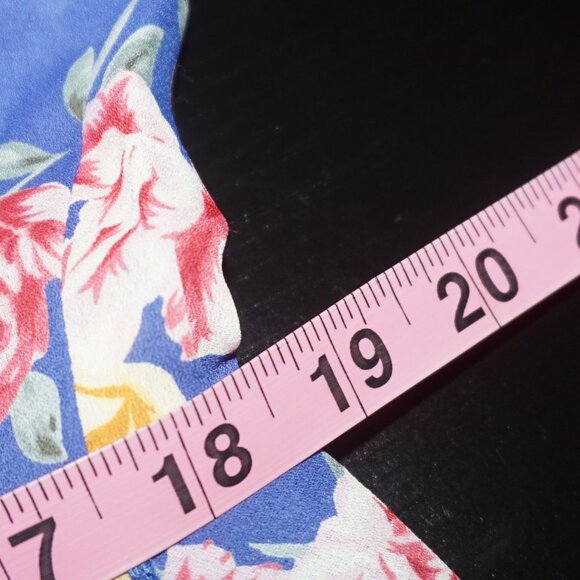 Vintage 80s Floral Midi Dress - Picture 11 of 12